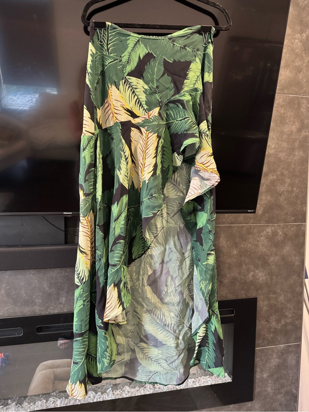 Beach Riot Green High-Low Skirt - Picture 5 of 7